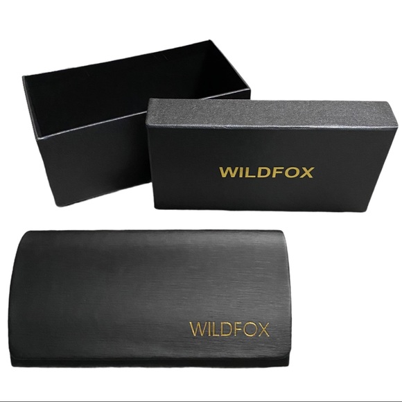 Wildfox Sunglasses: Dakota Deluxe (Antique Silver/Black) Blue Lenses New in Box - Picture 6 of 9